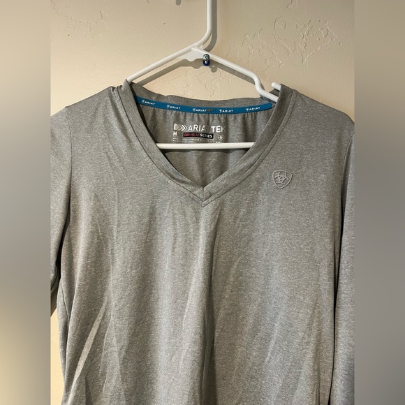 Ariat Tek Heat Series Light Grey Long- Sleeve  Size M - Picture 2 of 9